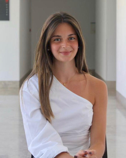 Carolina Neves